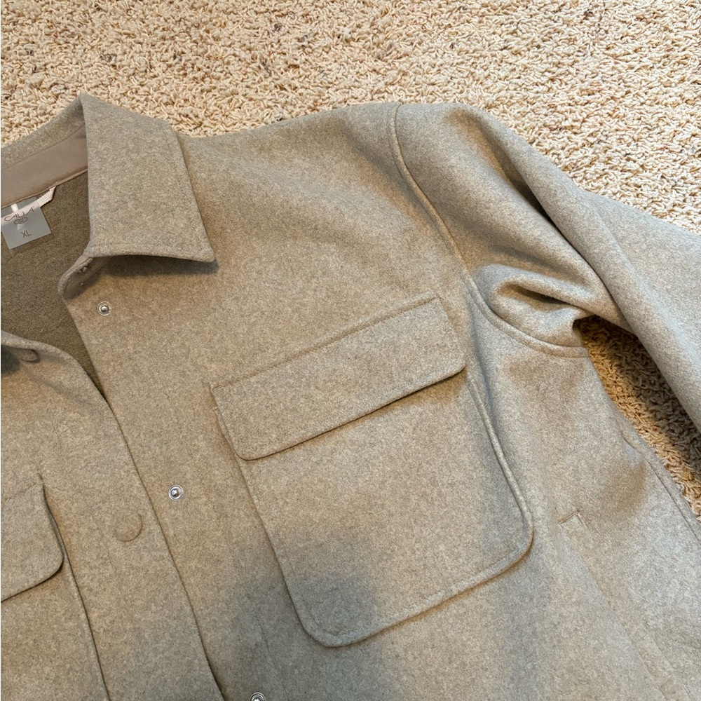 Calia Women's Light Tan Oatmeal Shacket Patch Pocket Buttom Down Size XL - Picture 6 of 8